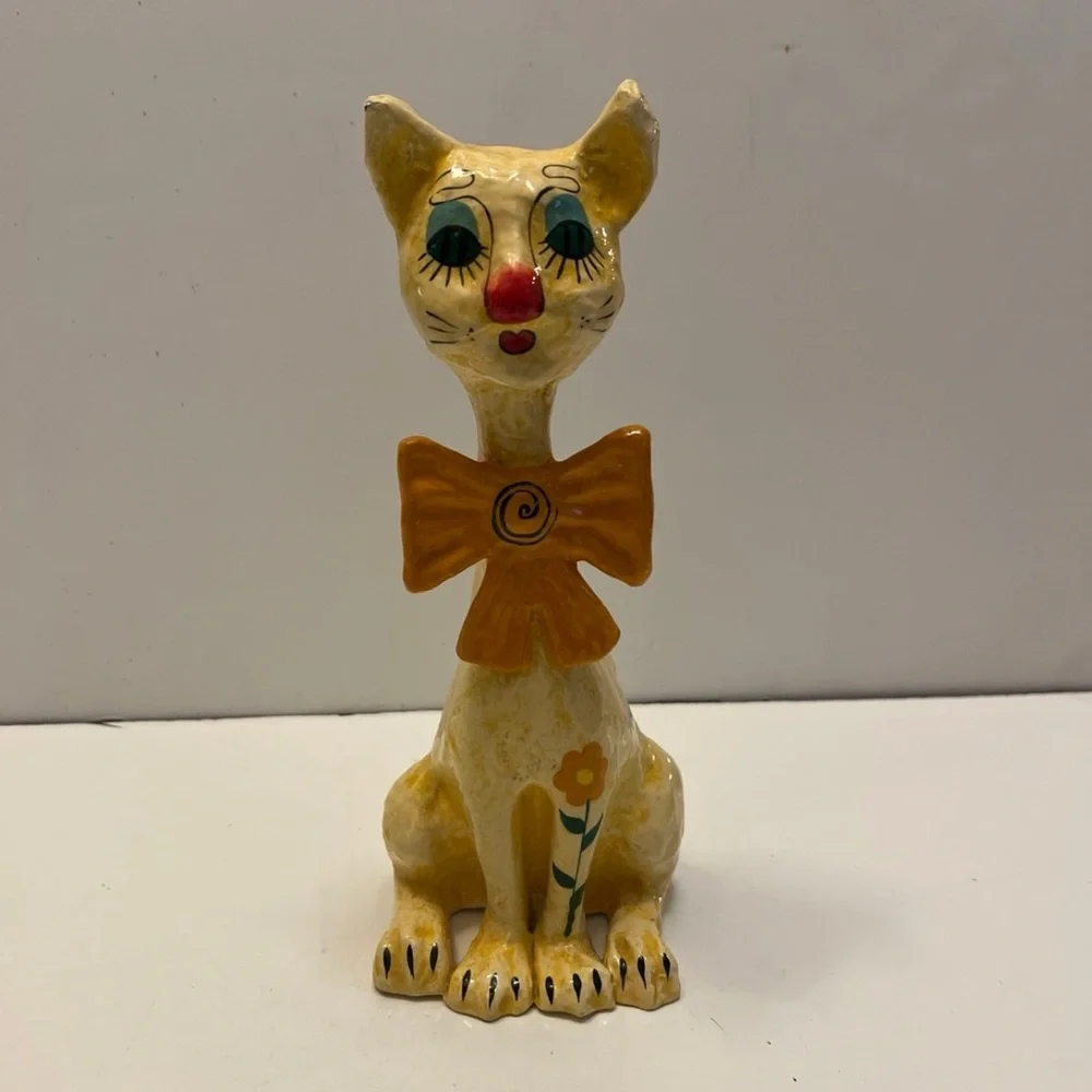 VINTAGE PAPER MACHE CAT FOLK ART